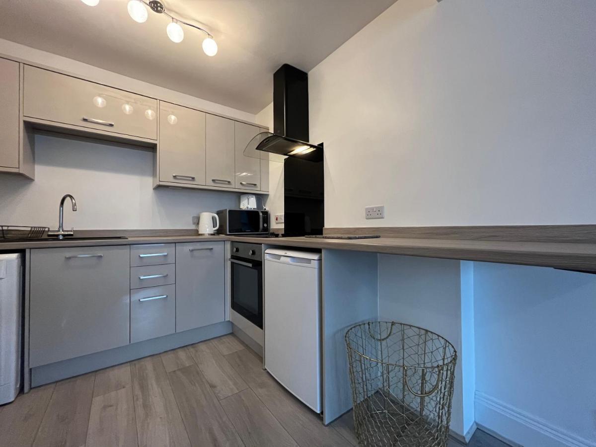 York Centre 2 Bedroom Renovated Flat, 8 Escrick Street ภายนอก รูปภาพ