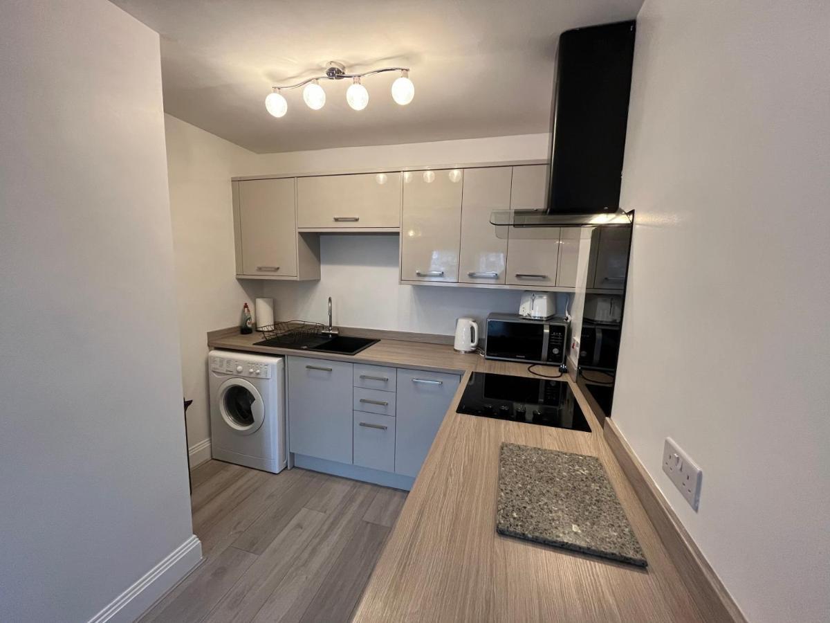 York Centre 2 Bedroom Renovated Flat, 8 Escrick Street ภายนอก รูปภาพ