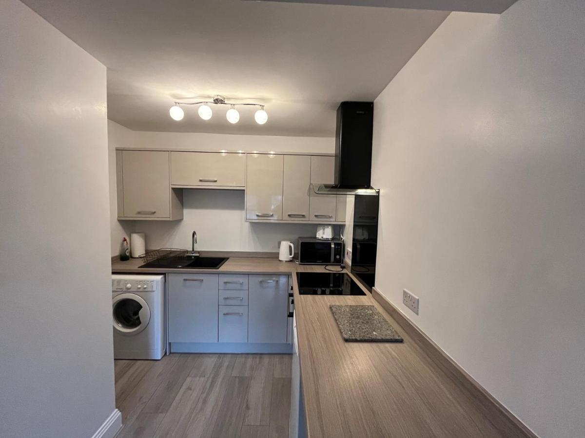 York Centre 2 Bedroom Renovated Flat, 8 Escrick Street ภายนอก รูปภาพ