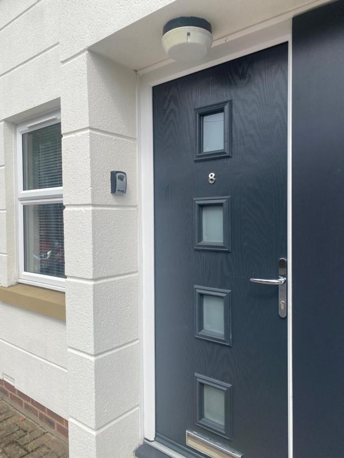 York Centre 2 Bedroom Renovated Flat, 8 Escrick Street ภายนอก รูปภาพ